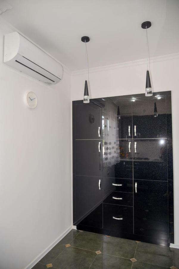 Anastasia Apartment คูทายสิ ภายนอก รูปภาพ