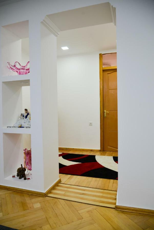 Anastasia Apartment คูทายสิ ภายนอก รูปภาพ